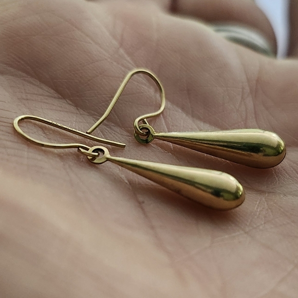 14kt gold teardrop dangle earrings - Picture 2 of 5